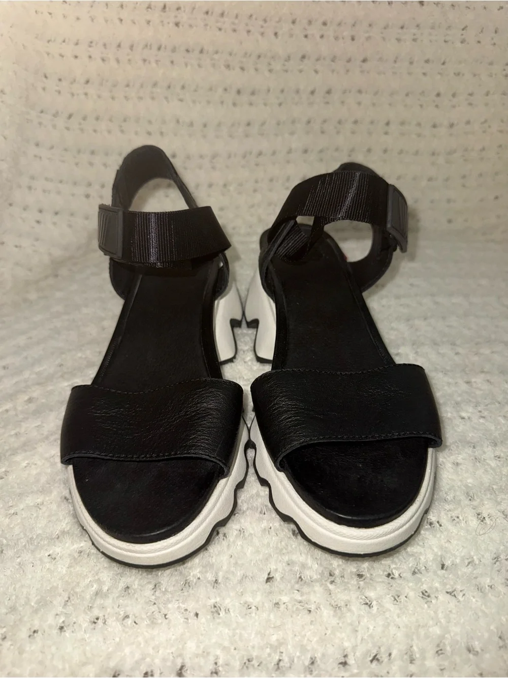SOREL Women's Kinetic Impact Y-Strap High Sandal - Picture 2 of 4